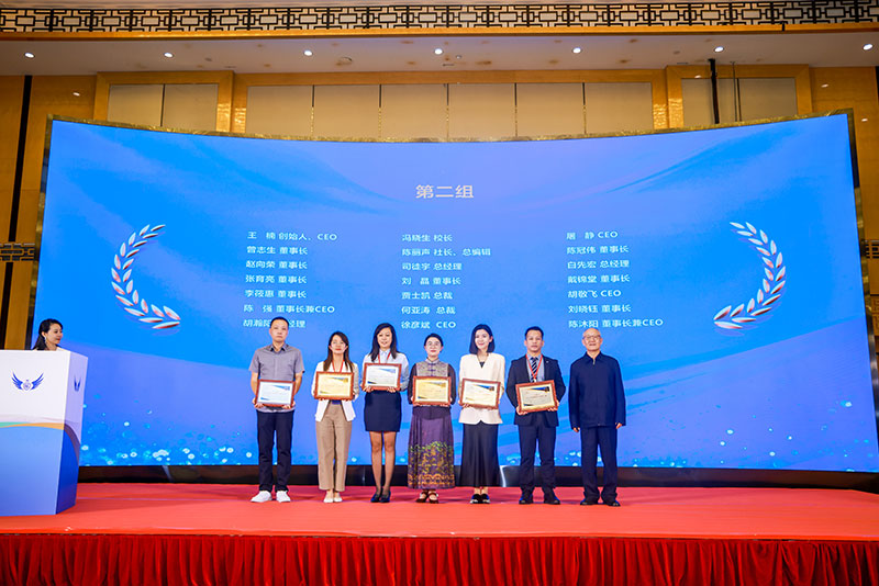 �ǰ�����ٻ����Ǿ����ȷ���ҵ���������Ǿ����ȷ����