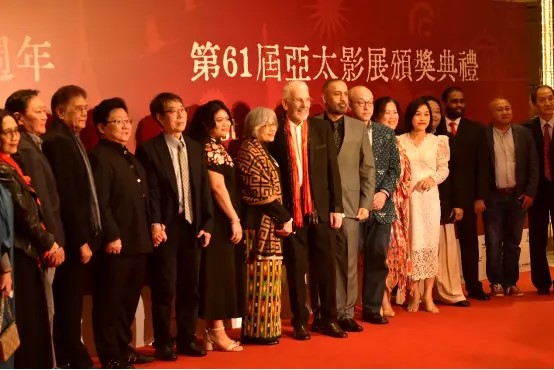 ��61����̫ӰչԲ����Ļ ��̫��Ӱ֮����ҫ����