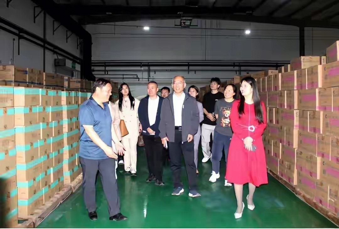 ��Ӣ���׹���ҽҩδ�� ɽ�����׿�����������չ�¾�